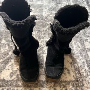 The North Face Waterproof suede/leather Winter Boots Women’s 8